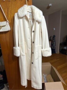 DKNY Cream Long Coat with Faux-Fur Collar and Cuffs